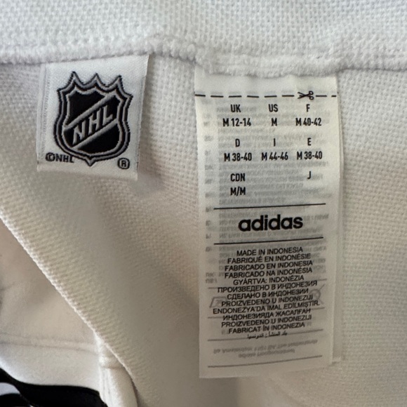 NWT! Adidas White and Black Los Angeles Kings Hoodie - Picture 5 of 5